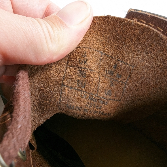 DOC MARTENS women's brown leather lace-up combat boots - Picture 6 of 11